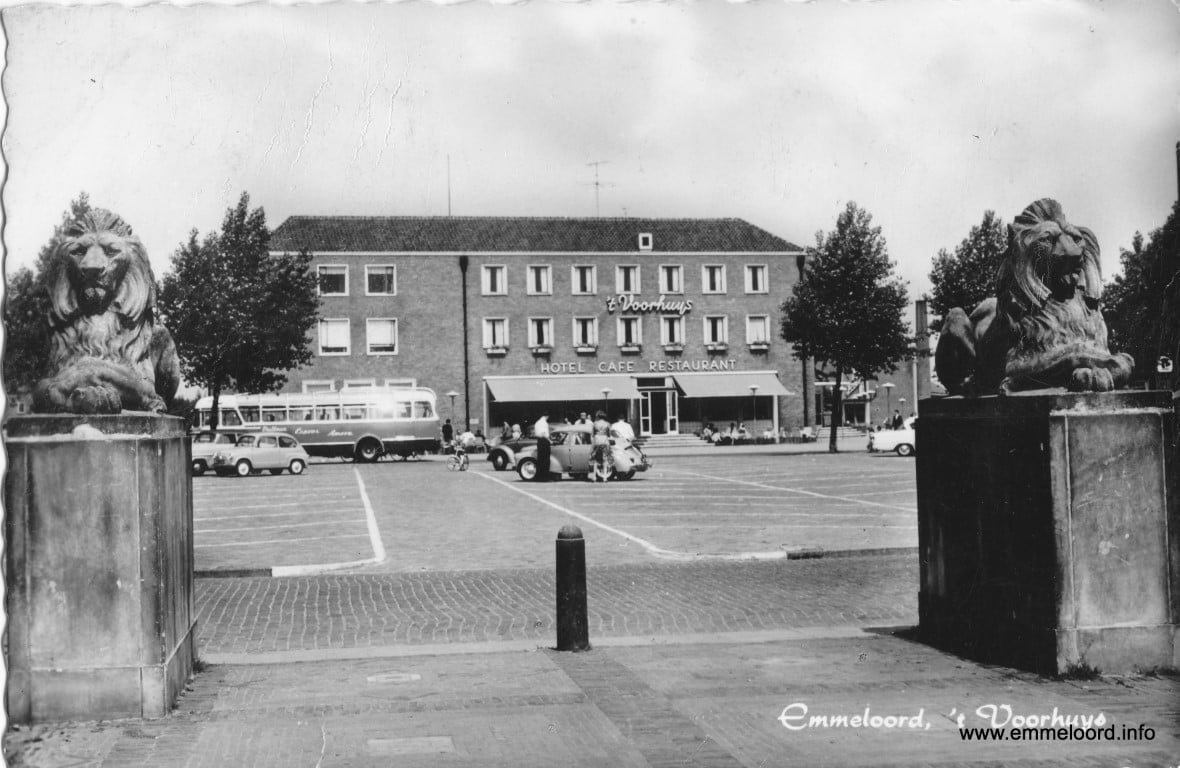Voorhuys-2.jpg Voorhuys-2.jpg
